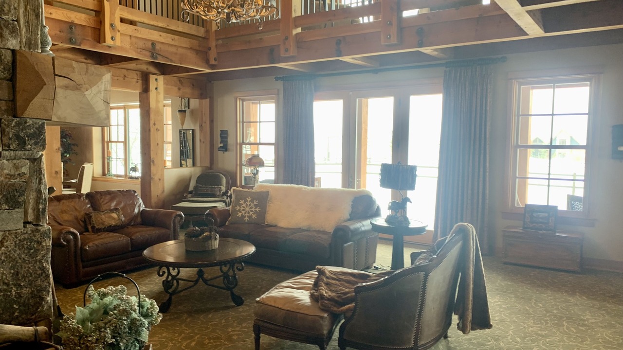 Photo of Livingroom in North Snyderville Basin