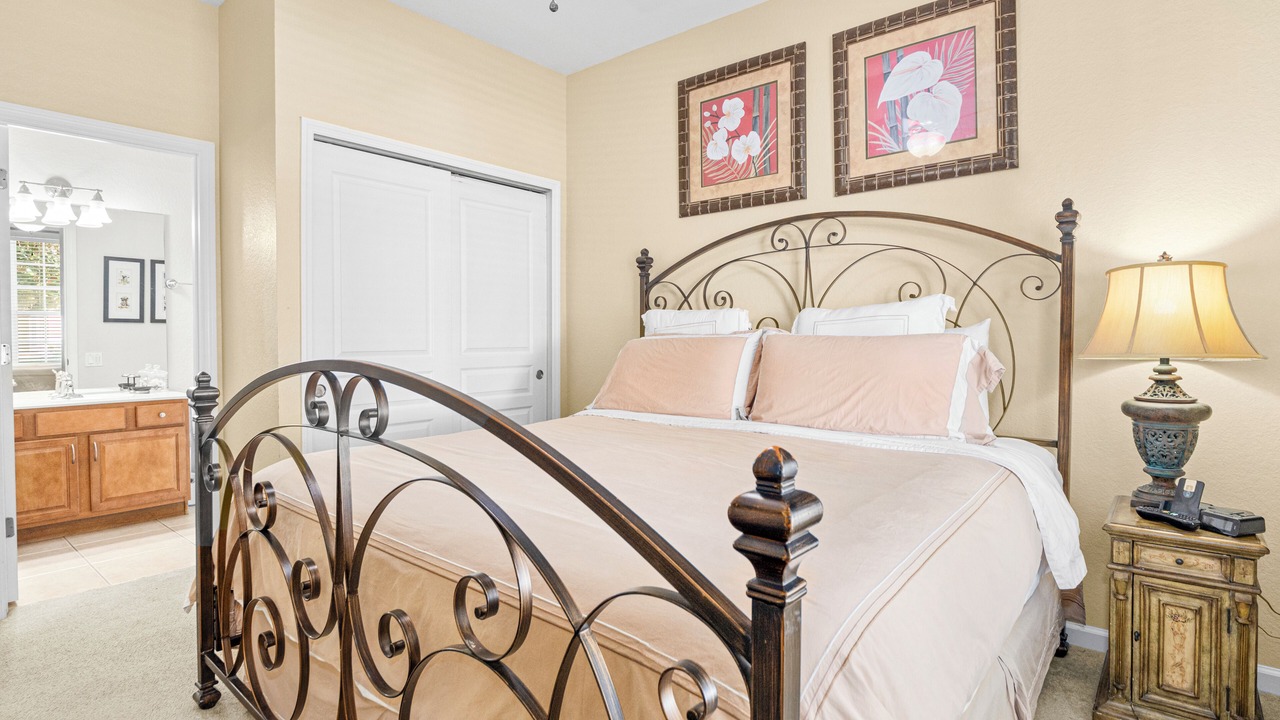 Photo of Bedroom in Windsor Hills