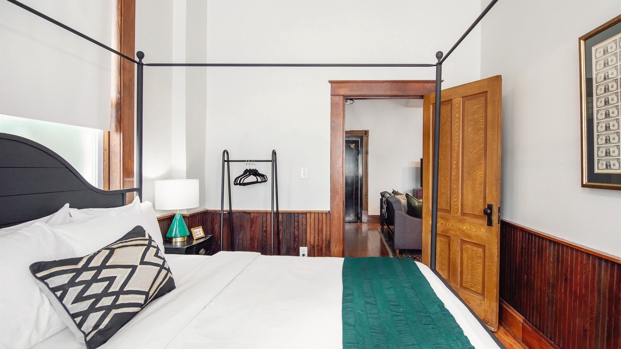 Photo of Bedroom in Marthasville