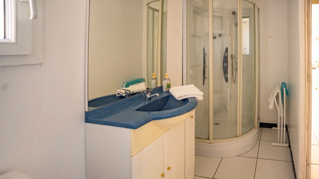 Photo of Bathroom in Saint-Cyprien