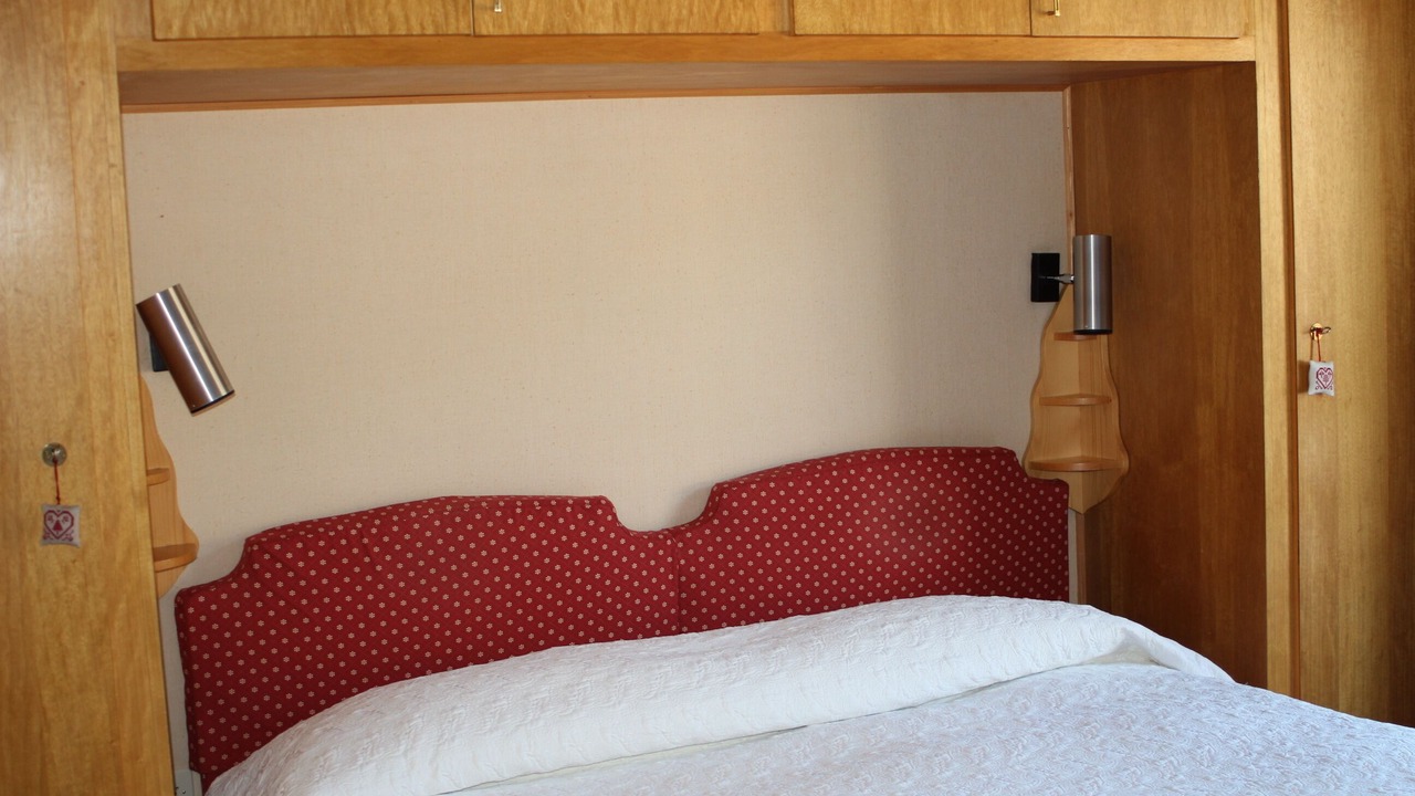 Photo of Bedroom in Lens