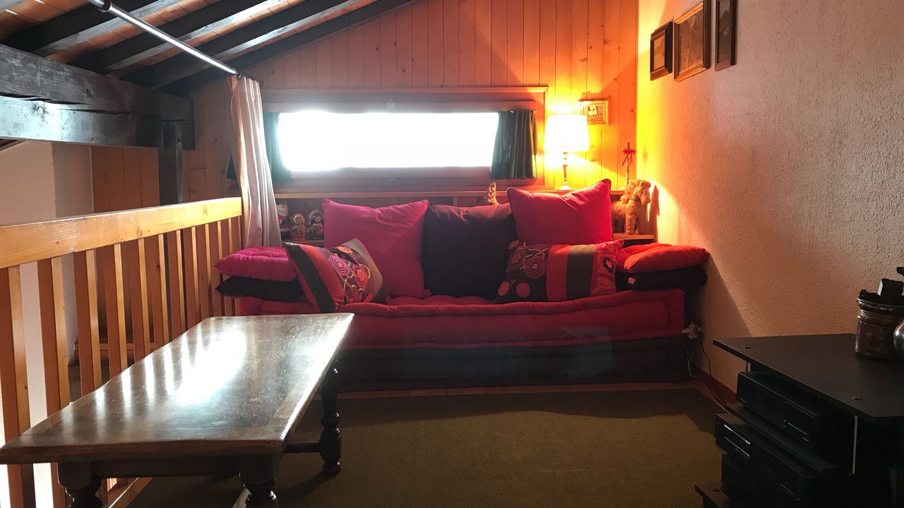 Photo of Livingroom in Lens
