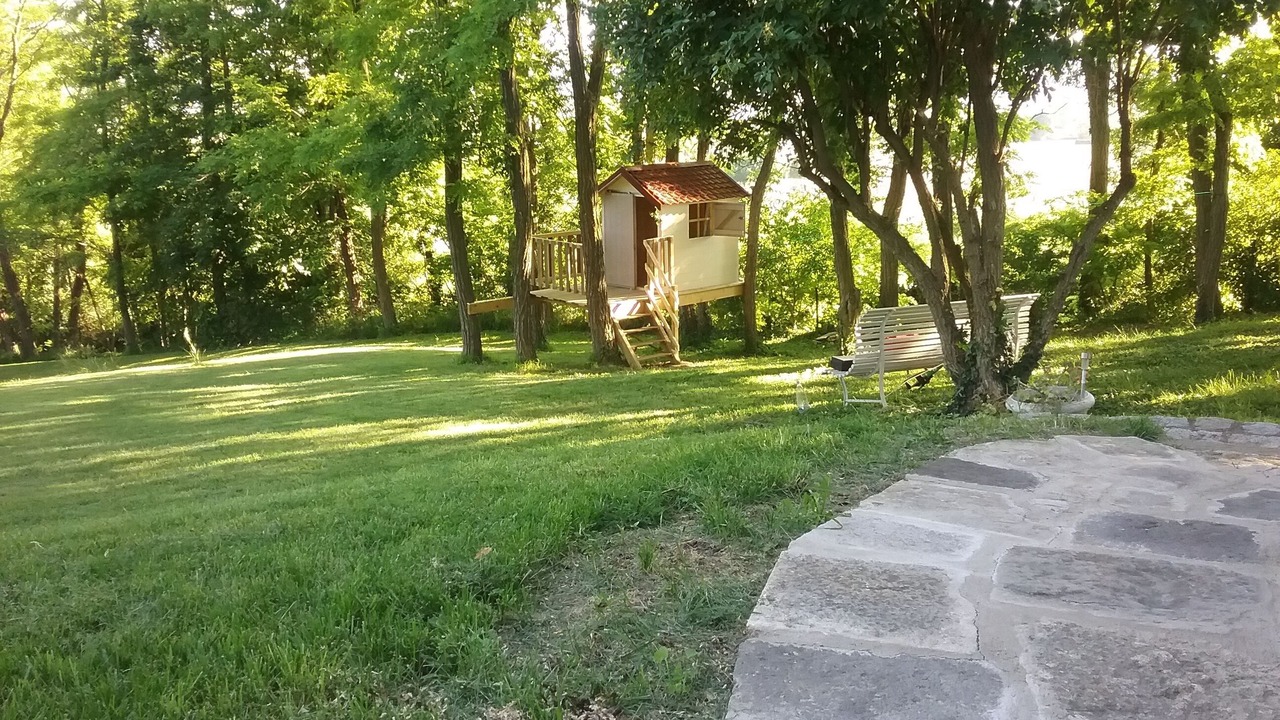 Photo of Outdoor in Artonne