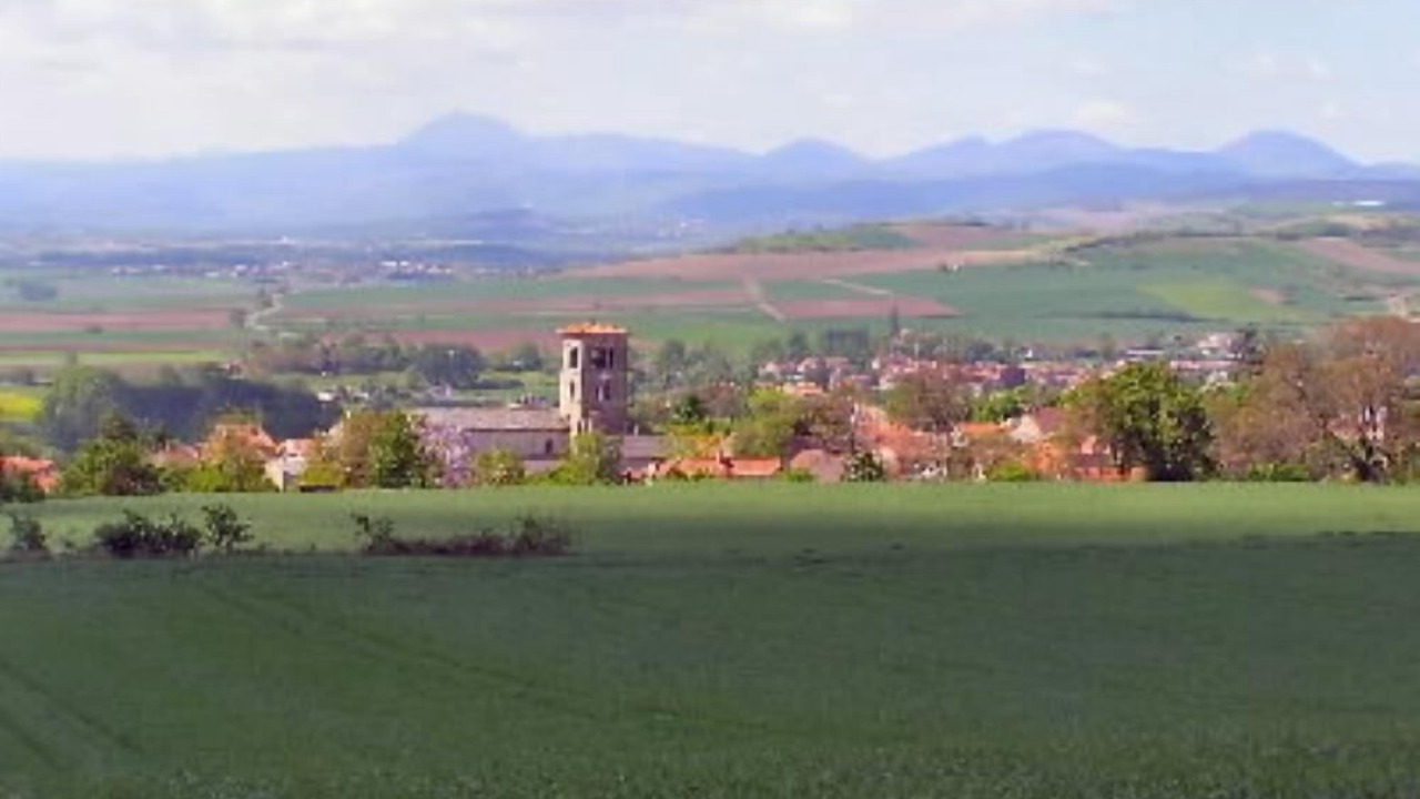 Photo of Others in Artonne