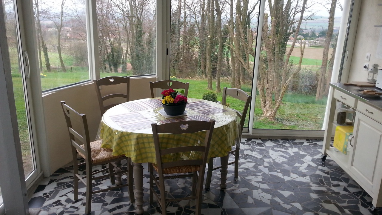 Photo of Others in Artonne