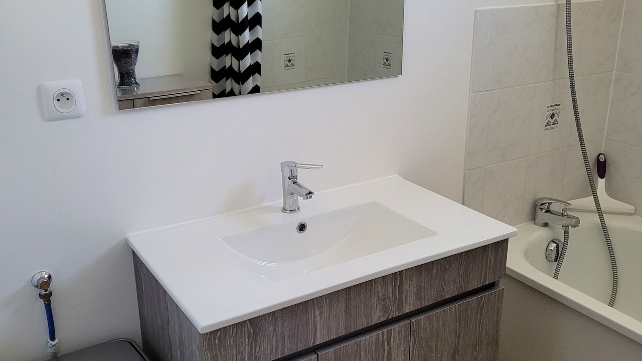 Photo of Bathroom in Saint-Laurent-sur-Mer