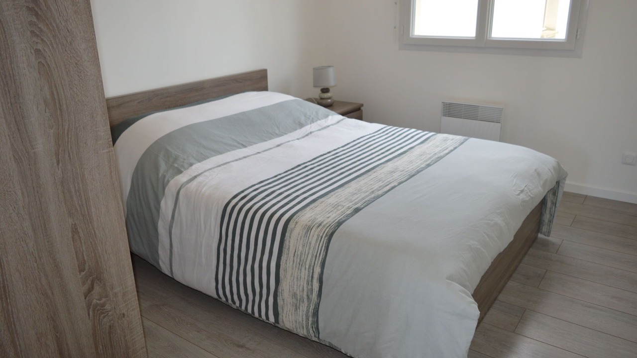 Photo of Bedroom in Saint-Laurent-sur-Mer