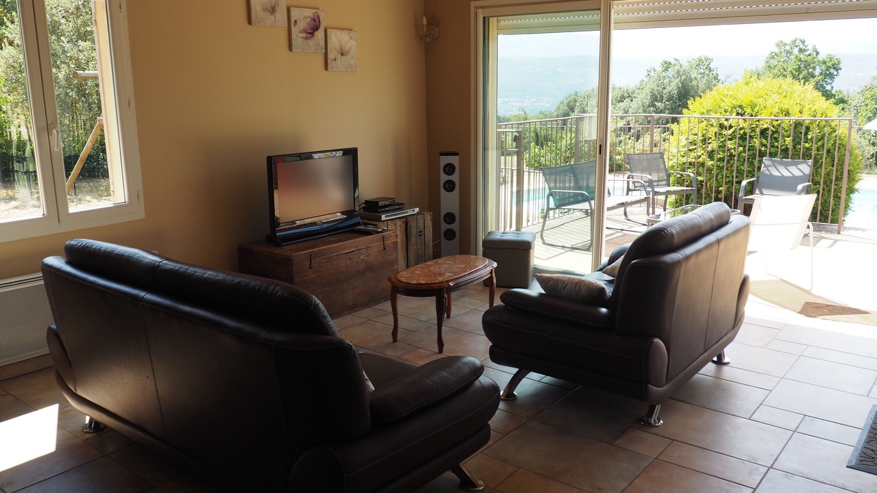Photo of Livingroom in Apt