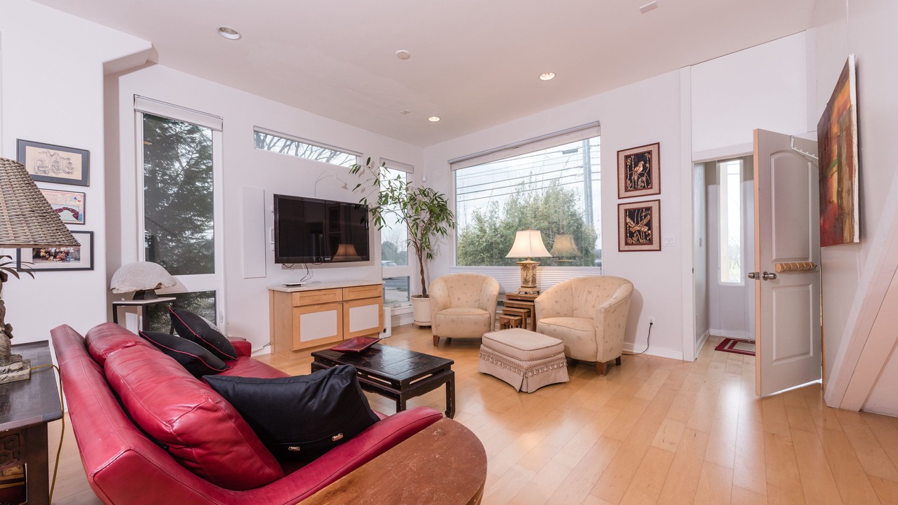 Photo of Livingroom in Hancock