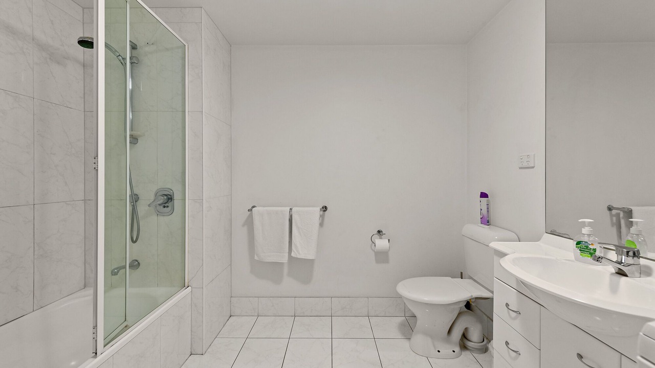Photo of Bathroom in Southbank