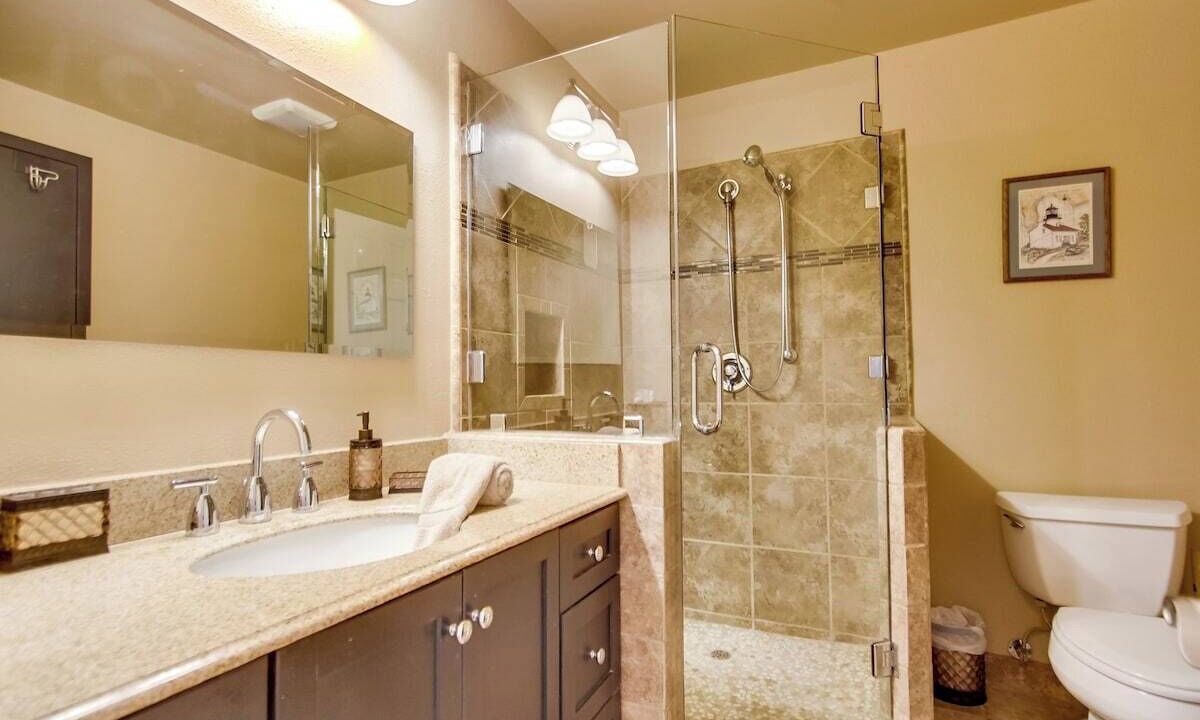 Photo of Bathroom in North Pacific Beach