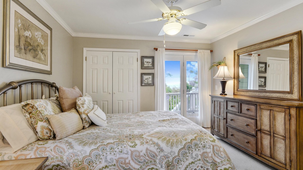 Photo of Bedroom in Beachwalk