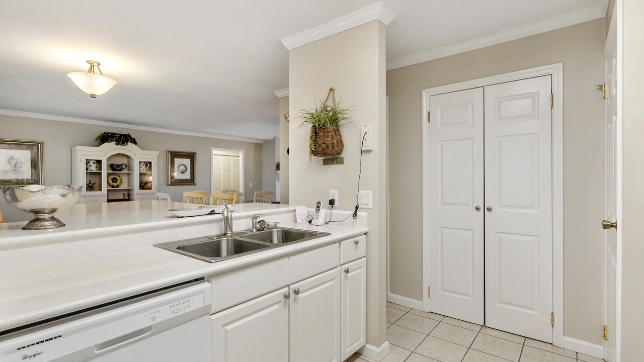 Photo of Kitchen in Beachwalk