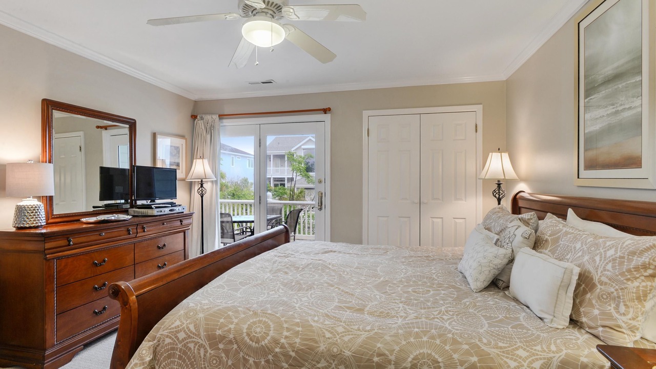 Photo of Bedroom in Beachwalk