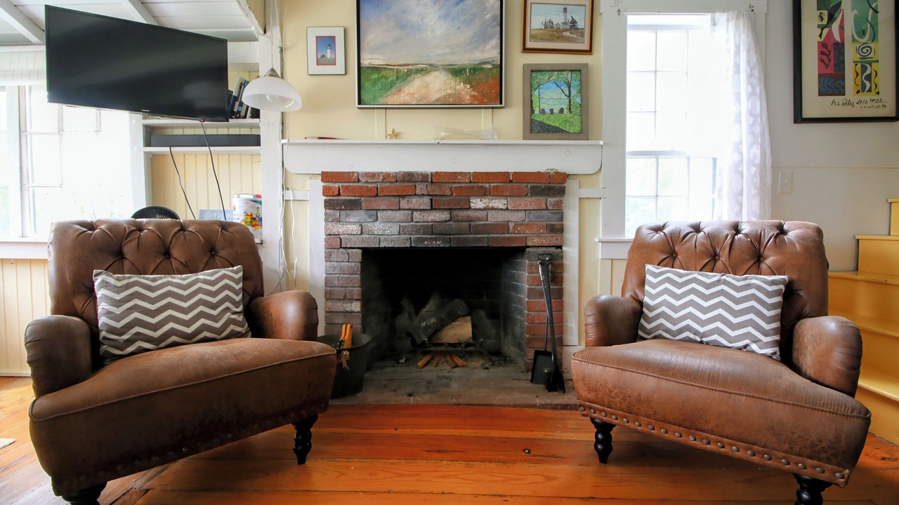 Photo of Livingroom in Truro