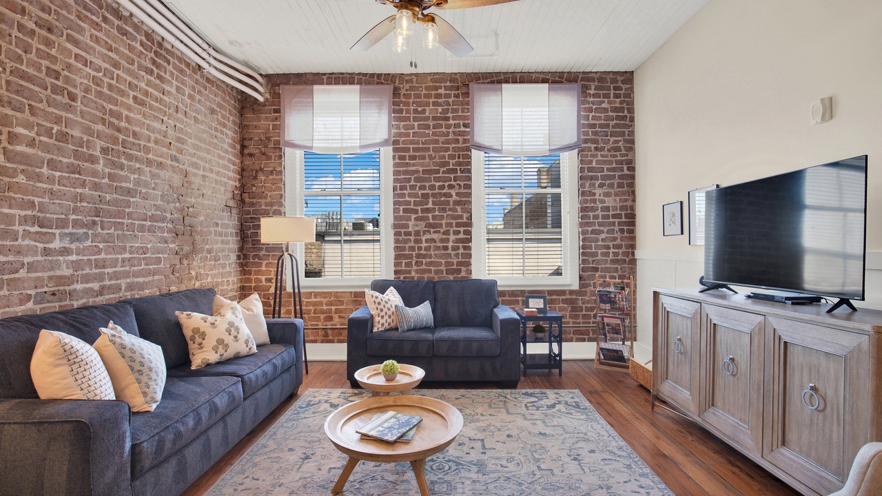 Photo of Livingroom in Yamacraw Village