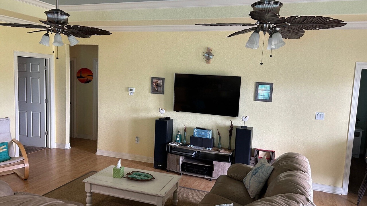Photo of Livingroom in Port Bolivar