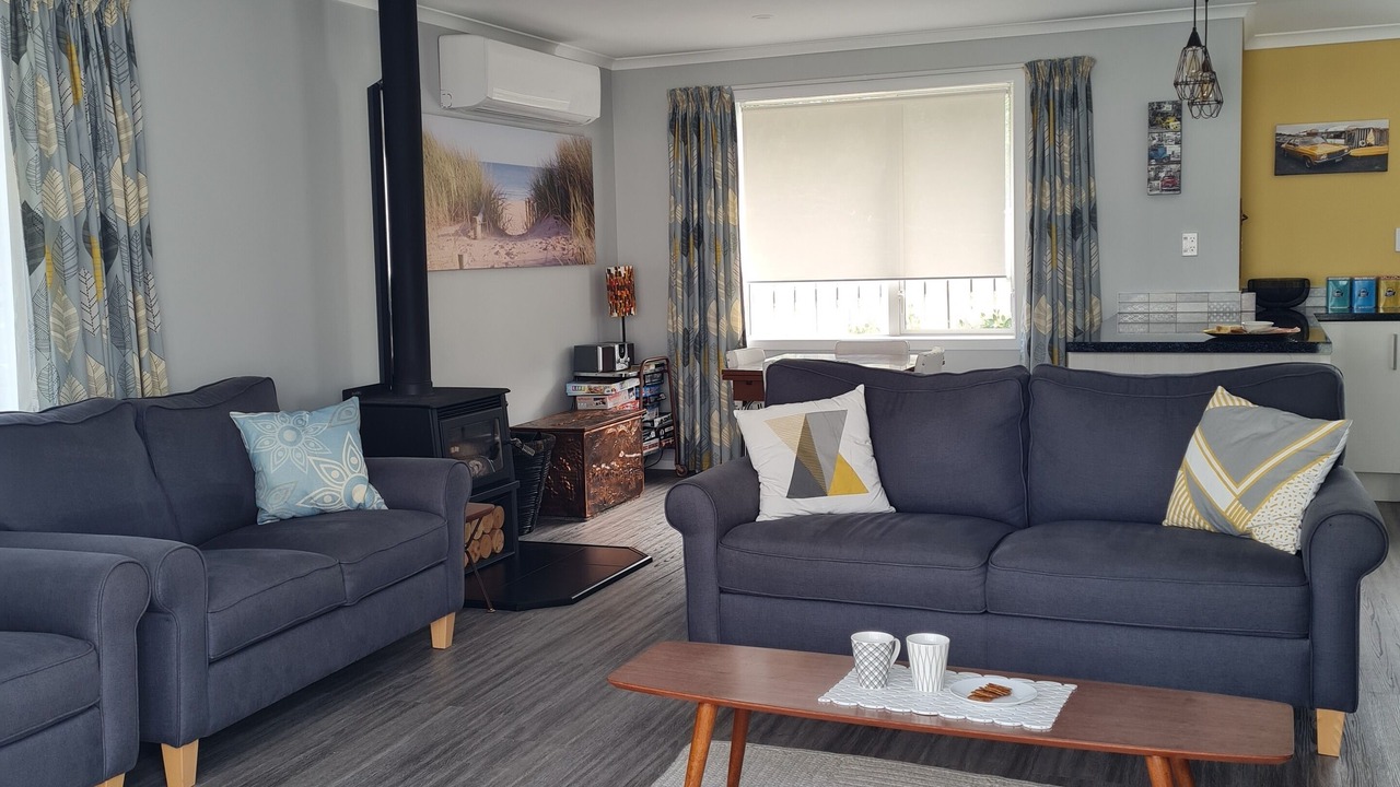 Photo of Livingroom in Waitarere Beach