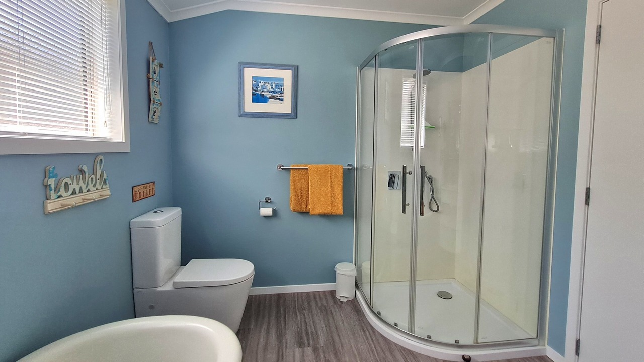 Photo of Bathroom in Waitarere Beach