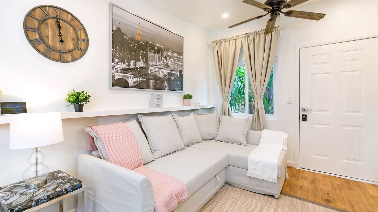 Photo of Livingroom in Carlson Park