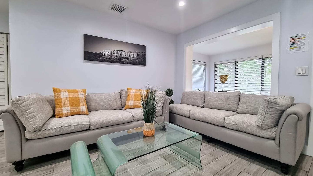 Photo of Livingroom in Little Ranches