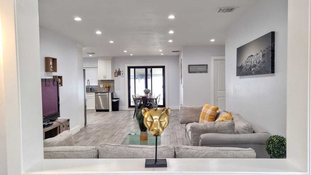Photo of Livingroom in Little Ranches