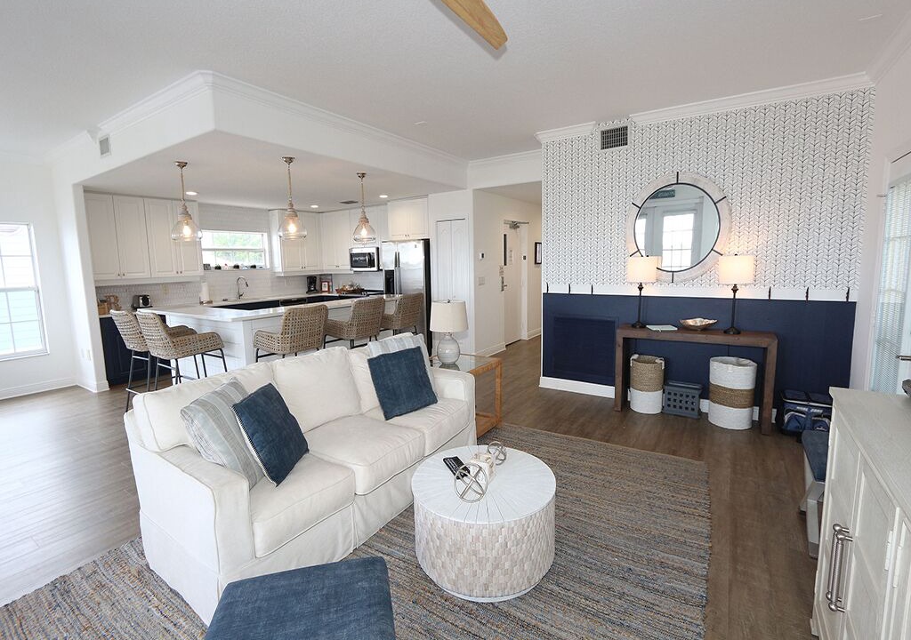 Photo of Livingroom in Bradenton Beach