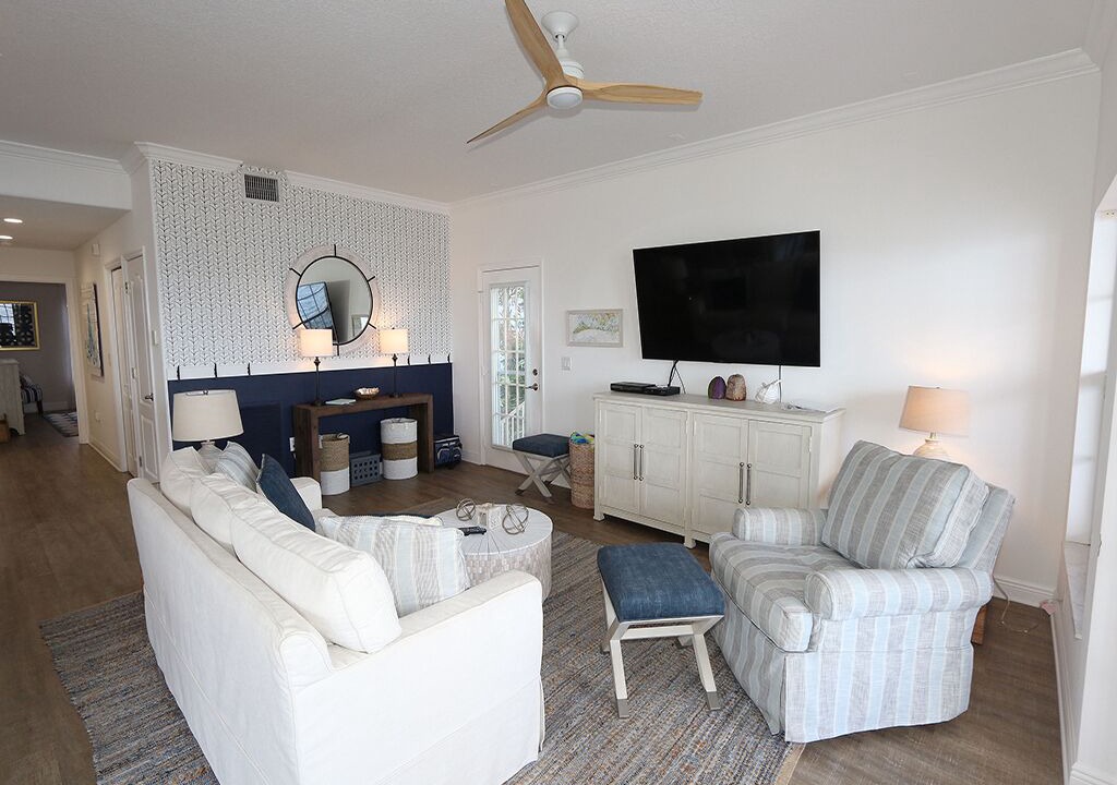 Photo of Livingroom in Bradenton Beach