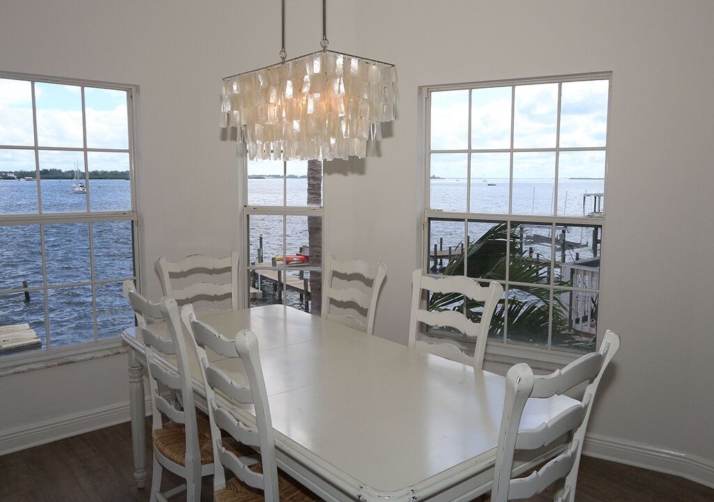 Photo of Livingroom in Bradenton Beach