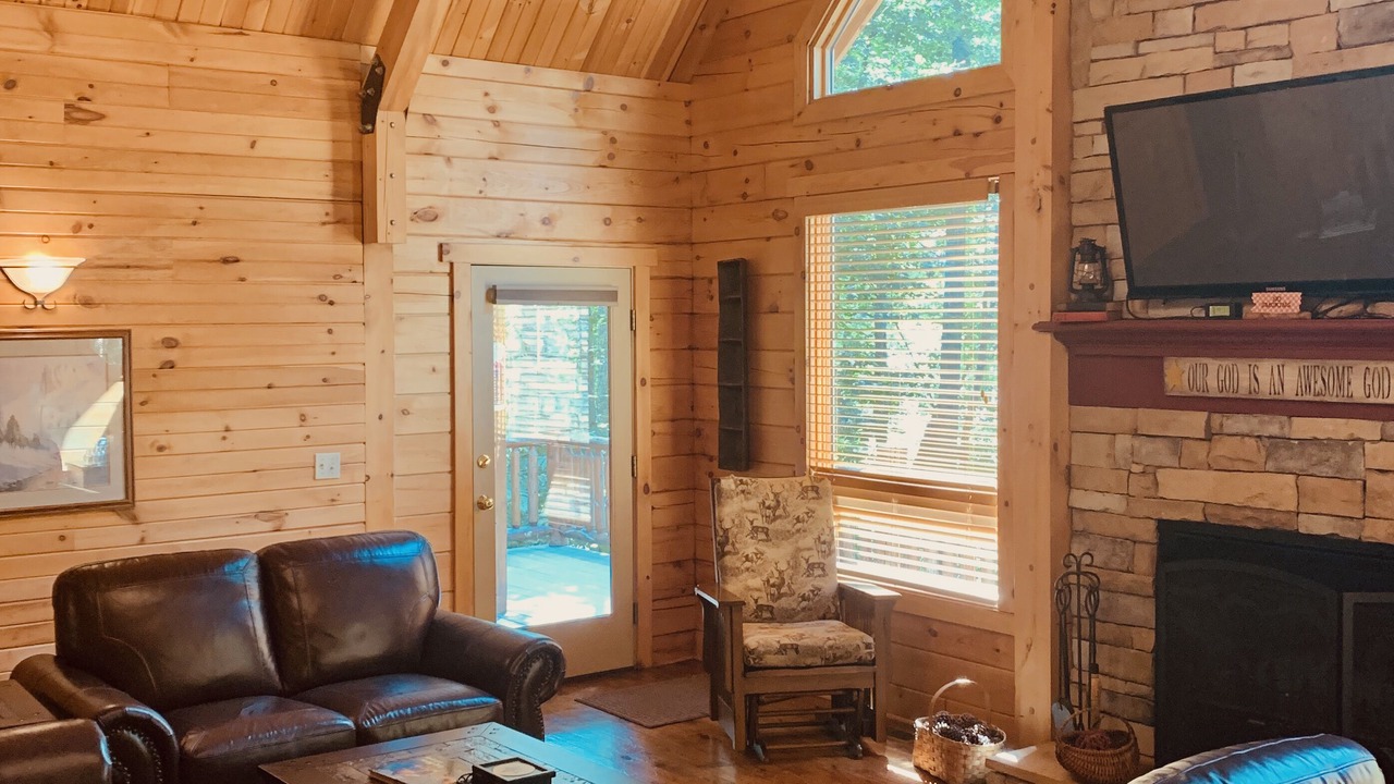 Photo of Bedroom in Big Creek