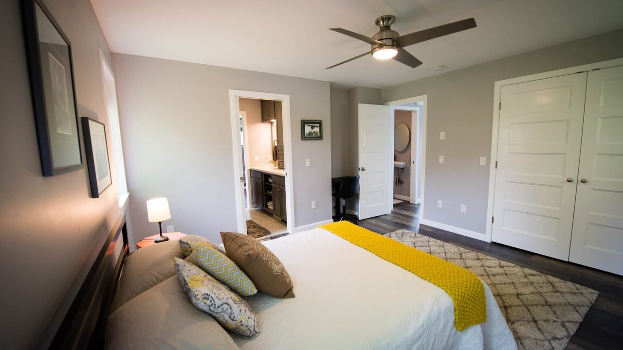 Photo of Others in Topsham