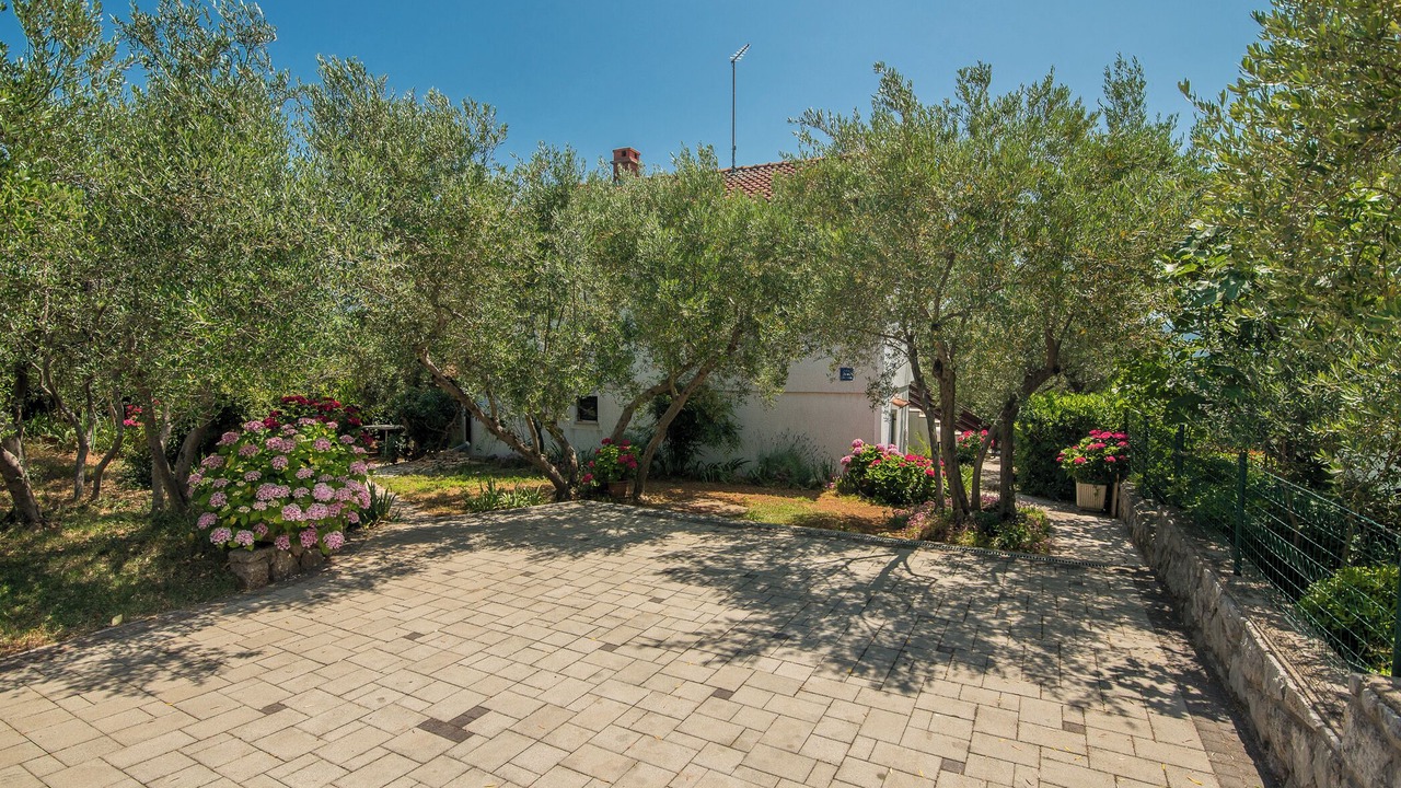 Photo of Outdoor in Kornic