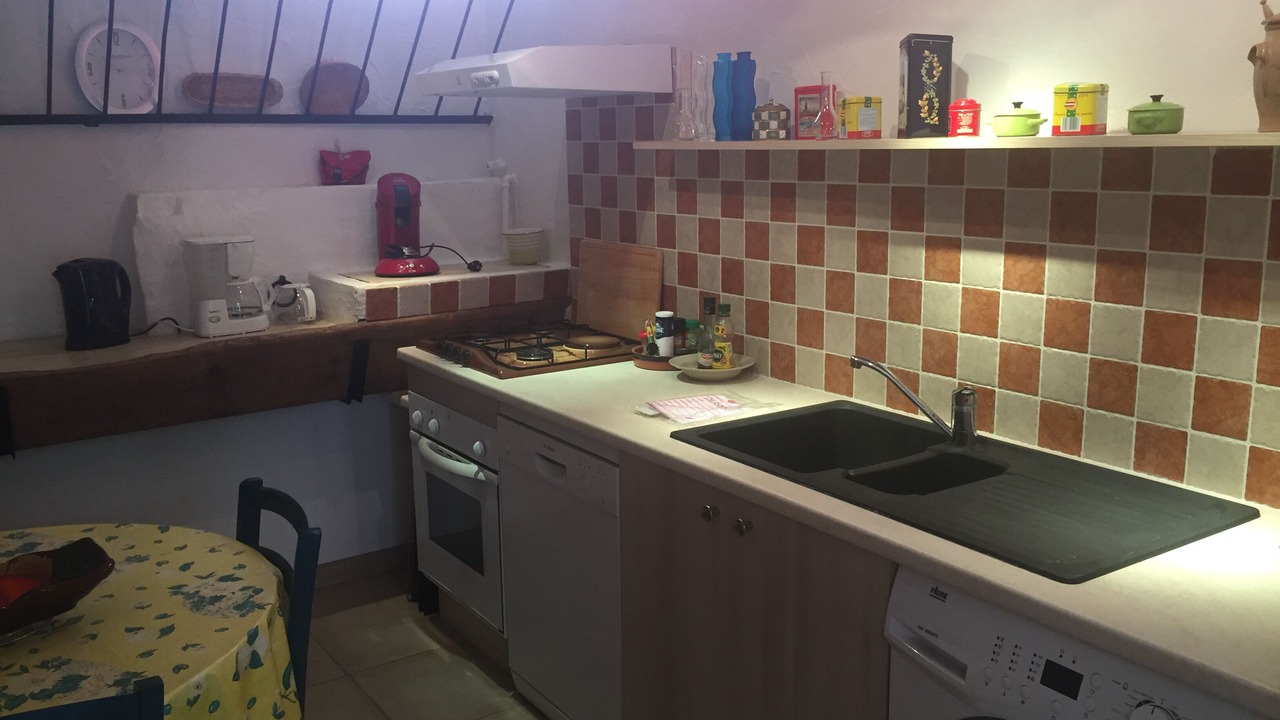 Photo of Kitchen in Saint-Saturnin-les-Avignon