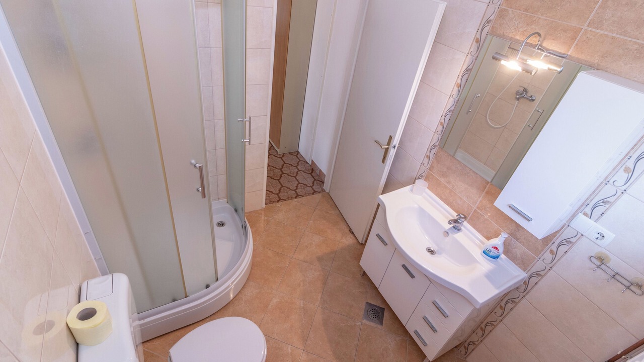 Photo of Bathroom in Palit