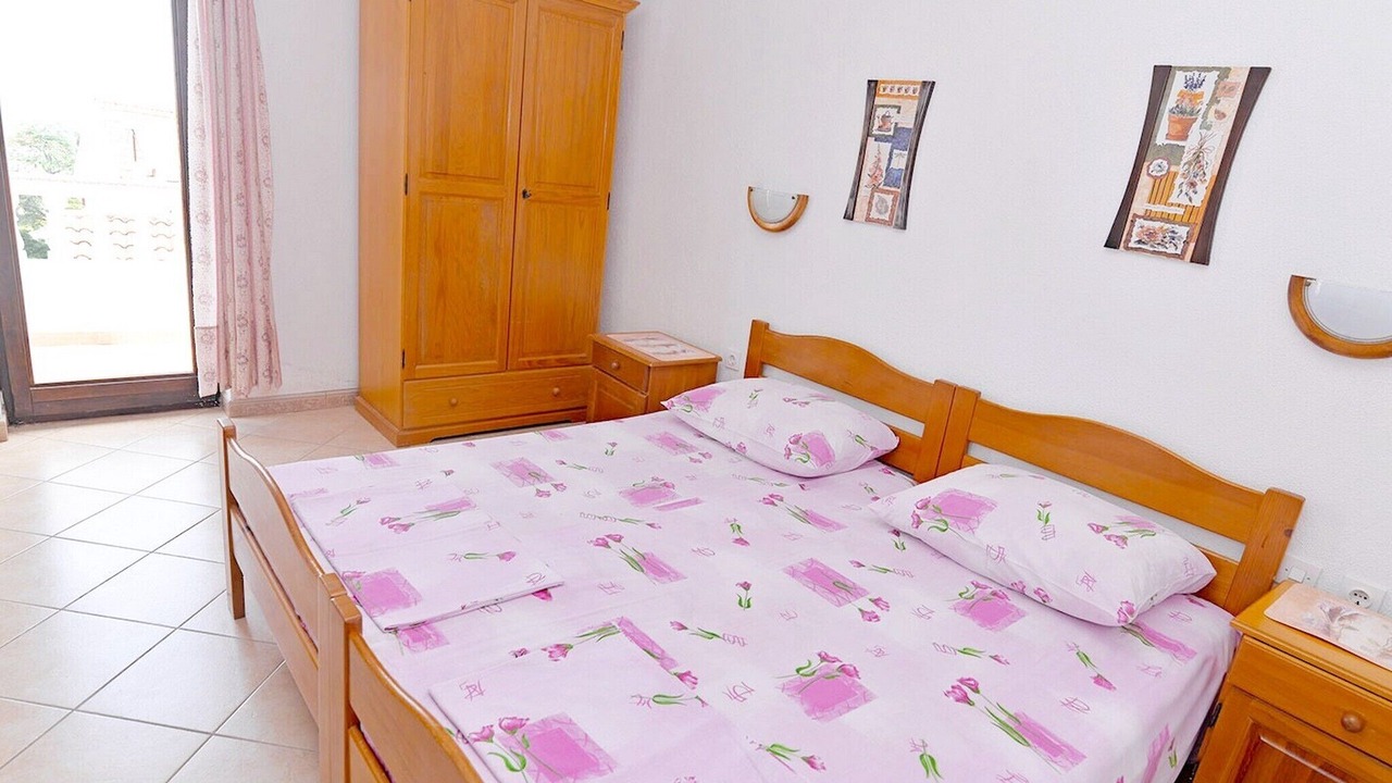 Photo of Bedroom in Cove Murtar