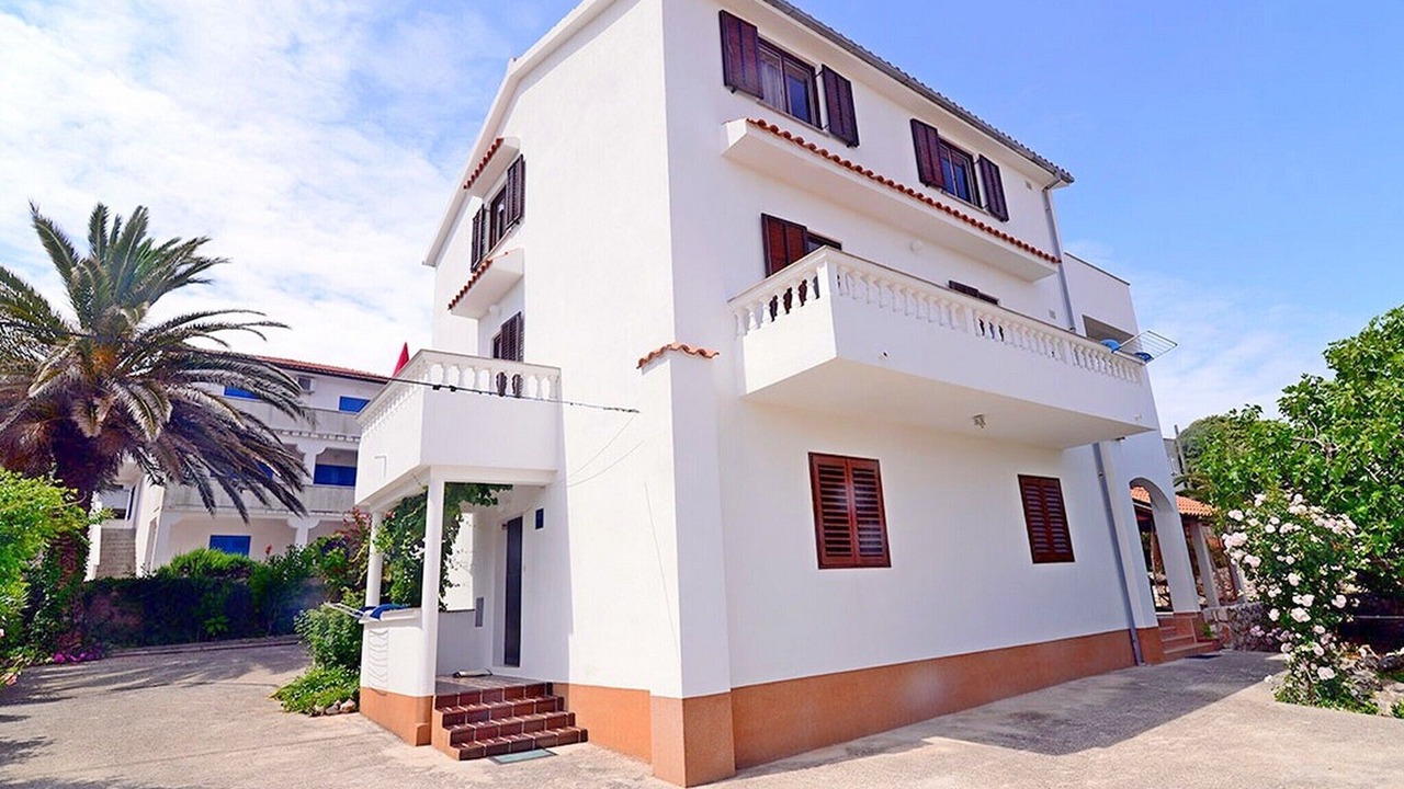 Photo of Outdoor in Cove Murtar