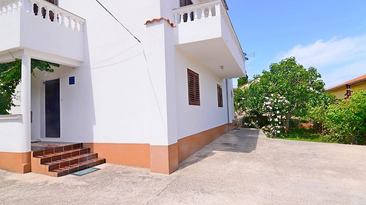 Photo of Outdoor in Cove Murtar