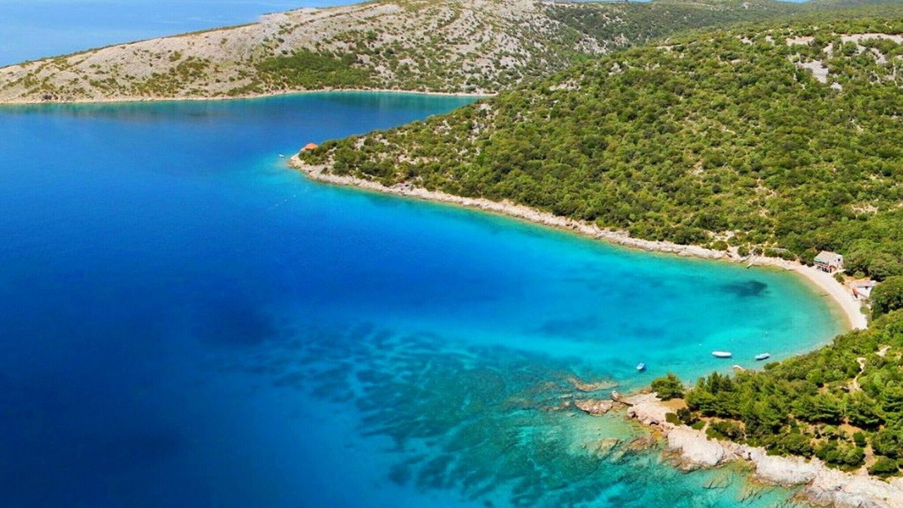 Photo of Outdoor in Cove Murtar