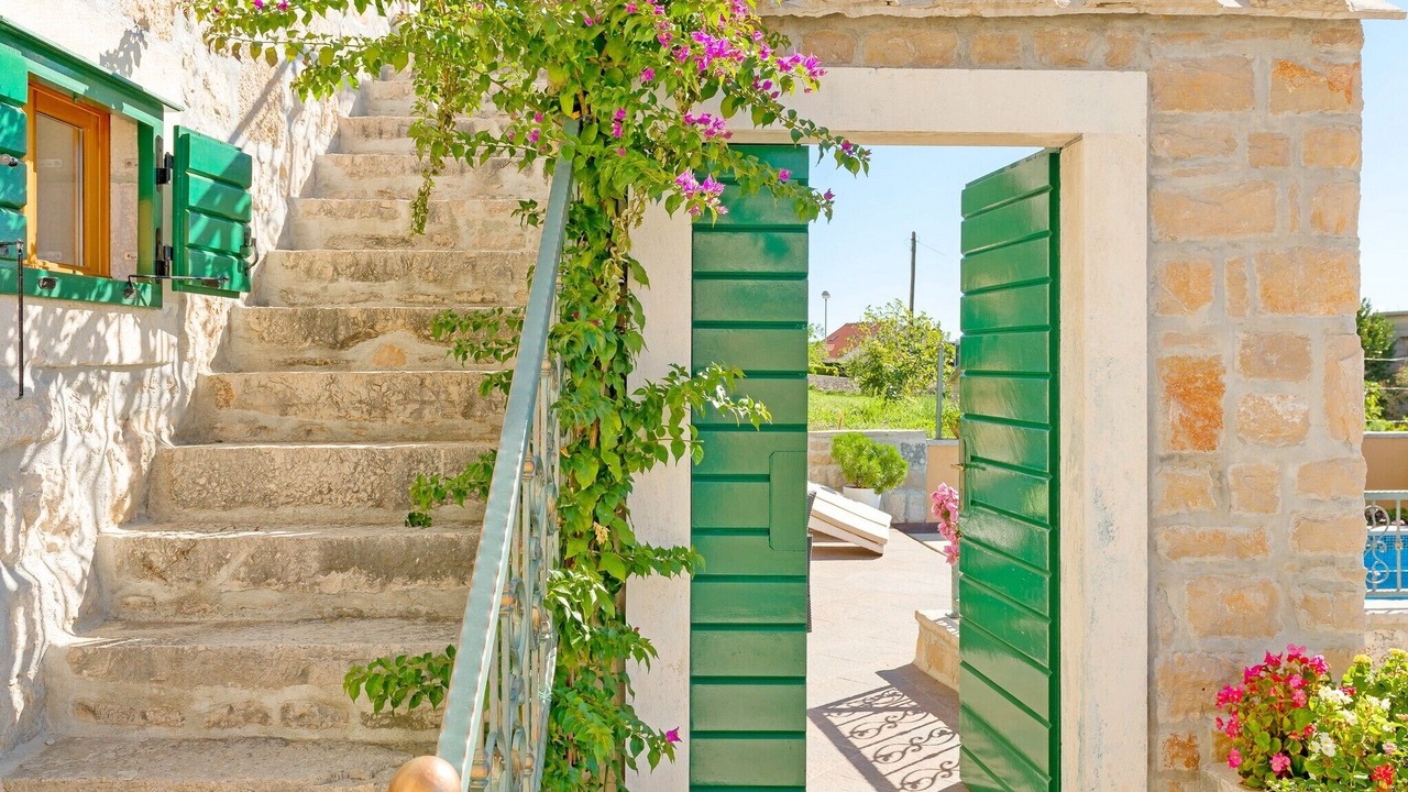 Photo of Outdoor in Bol