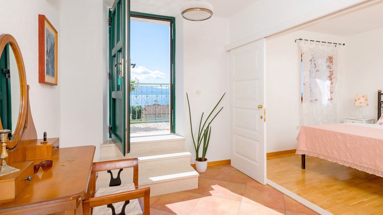 Photo of Bedroom in Bol