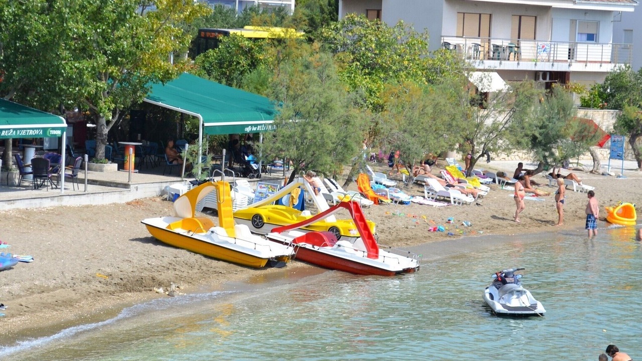 Photo of Others in Dugi Rat