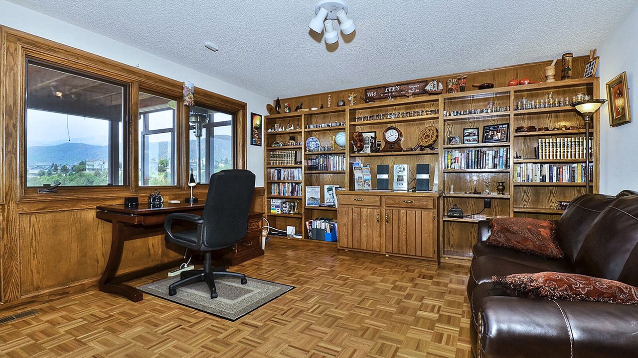 Photo of Bedroom in Northwest Colorado Springs