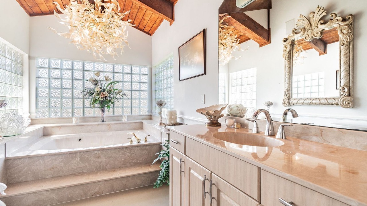 Photo of Bathroom in Palm Harbor