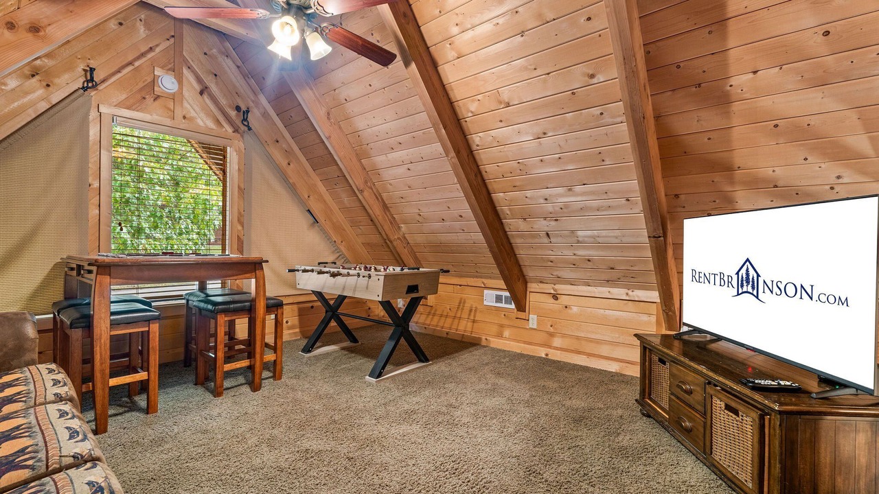 Photo of Bedroom in Branson Cedars