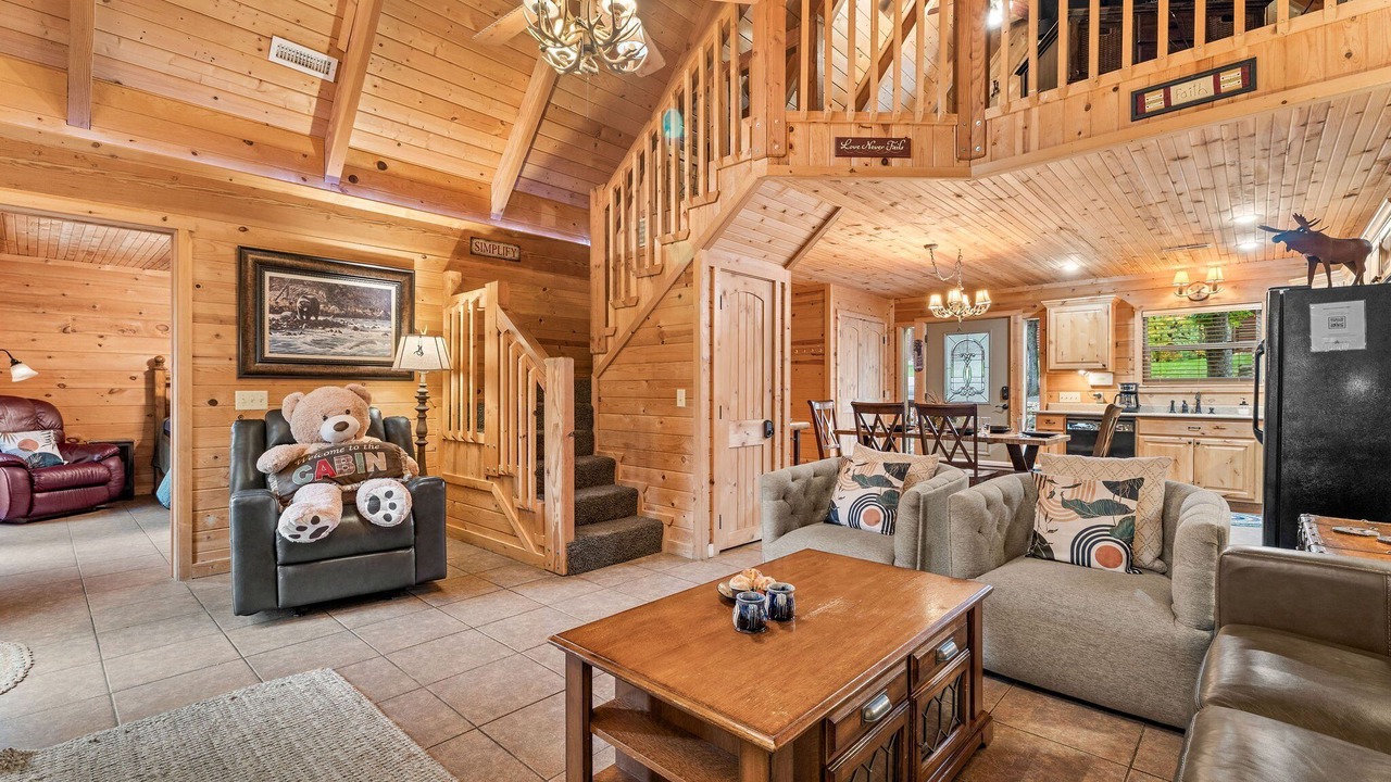 Photo of Livingroom in Branson Cedars