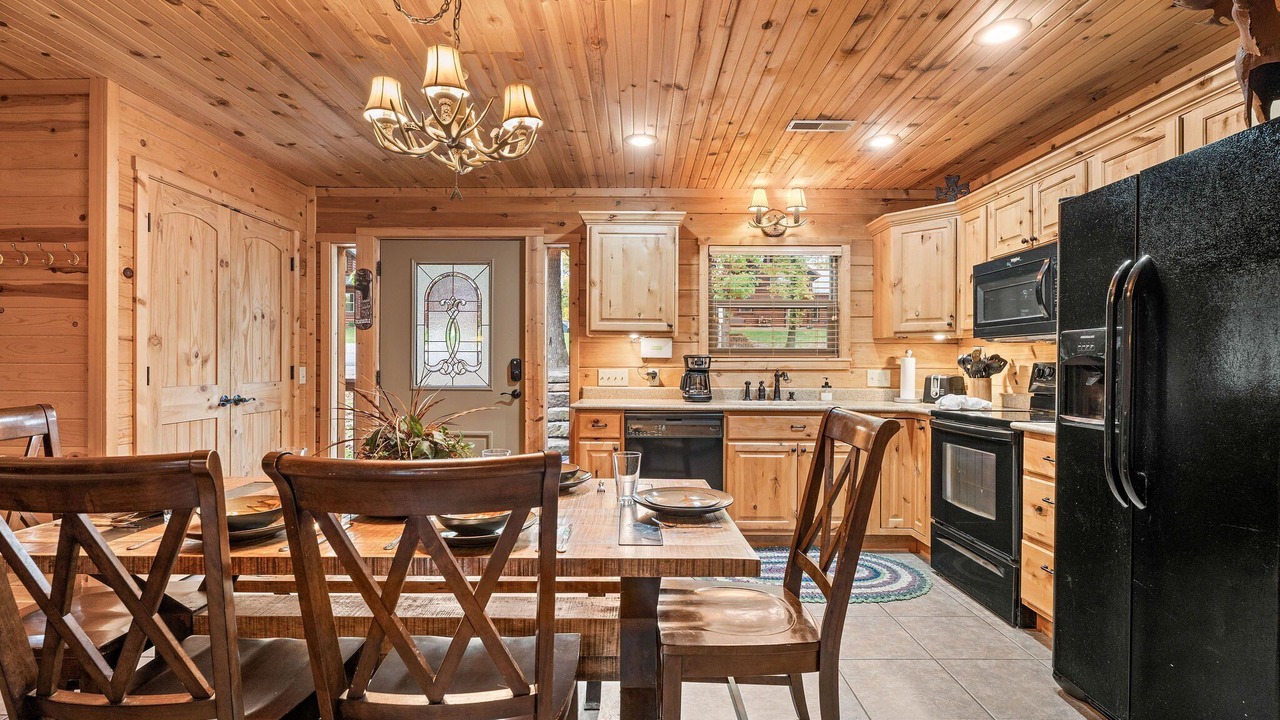 Photo of Kitchen in Branson Cedars