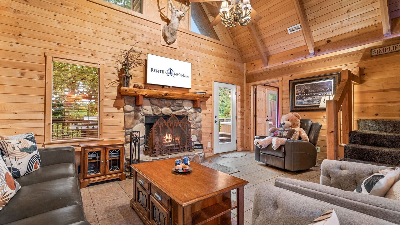 Photo of Livingroom in Branson Cedars