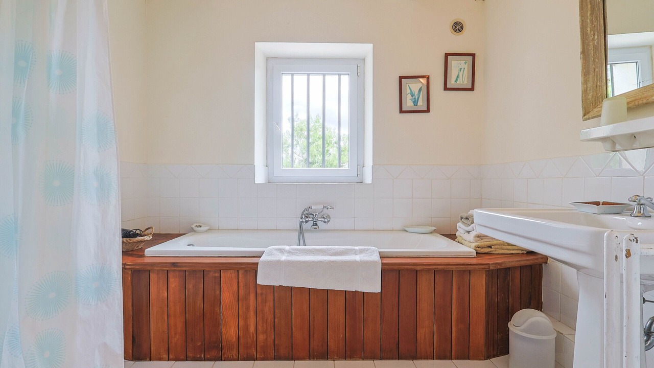 Photo of Bathroom in Chateaurenard