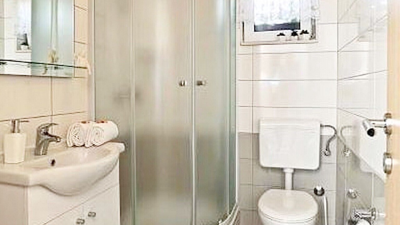 Photo of Bathroom in Sucuraj