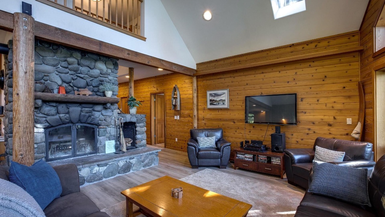 Photo of Livingroom in Maple Falls